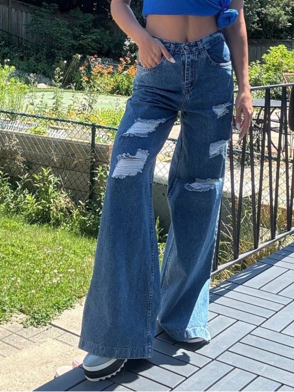 High-Waist Distressed Wide-Leg Jeans - Blue Mango